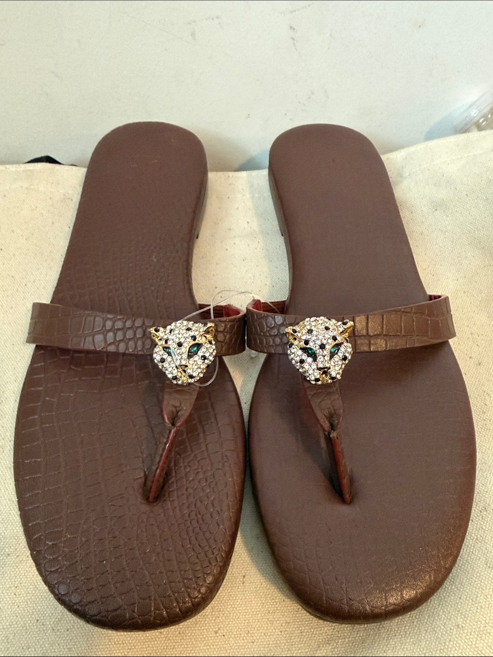 Ara Brown Croc-Texture Jeweled Thong Sandals Handmade Size 38 EU or US 7-5-8